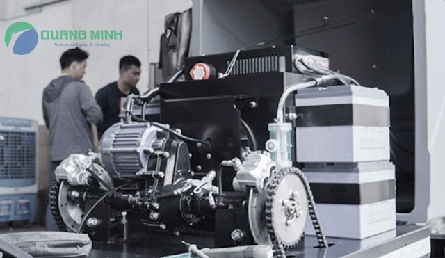 xe quet rac ngoi lai kumisai kms 1250e.90