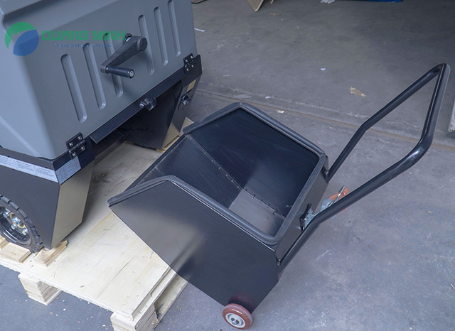 xe quet rac ngoi lai kumisai kms 1250e