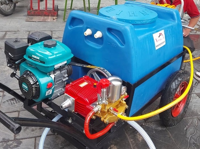 may phun thuoc banh xe thung 02