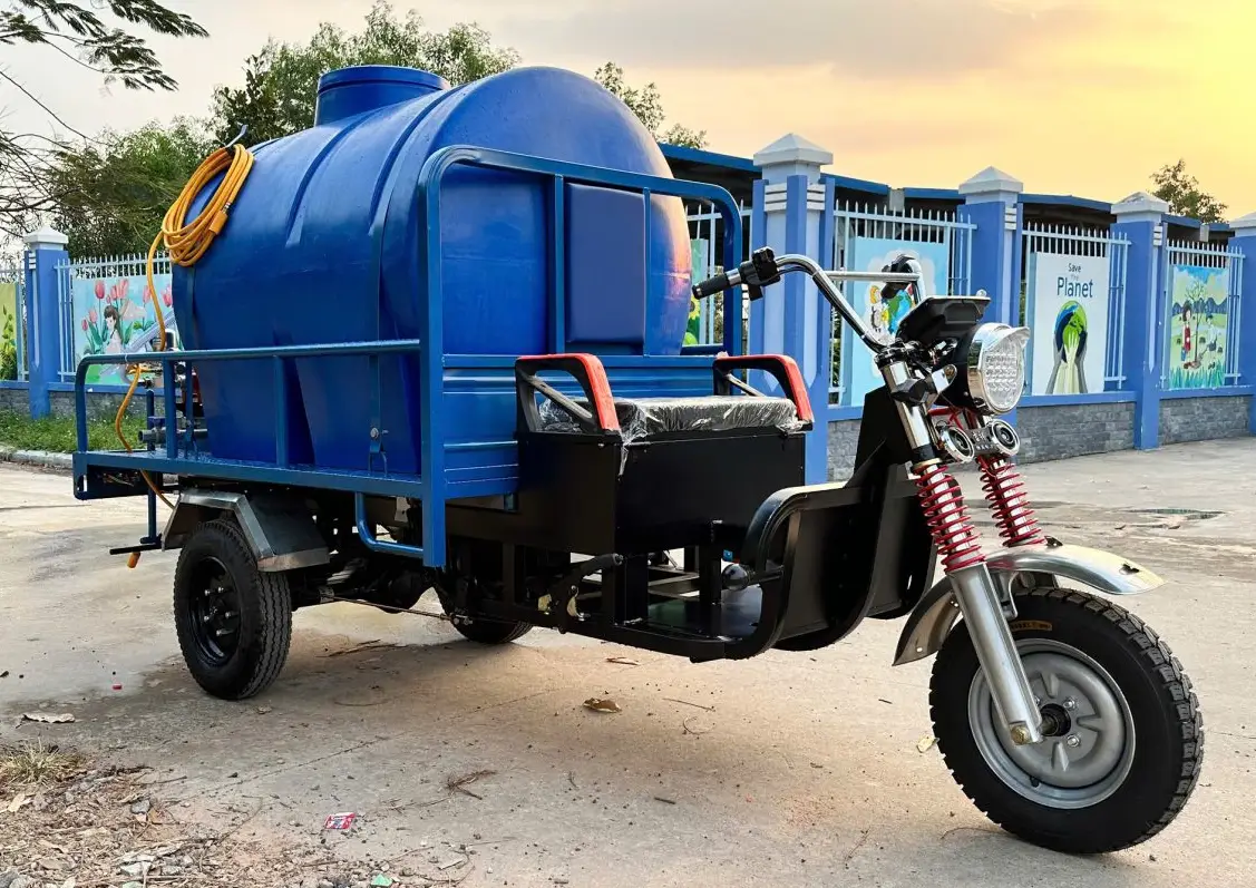 xe dien 3 banh tuoi cay 1000l 02